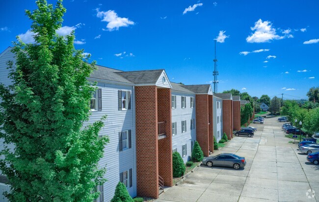 Building Photo - Barrington North Apartment Homes