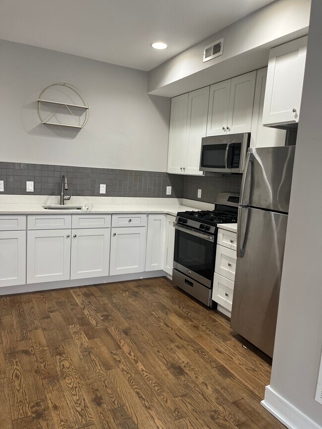 Photo - 2635 Livingston St Unit 2