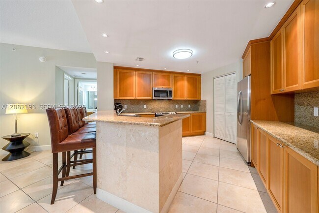 Photo - 55 Merrick Wy Unit 717
