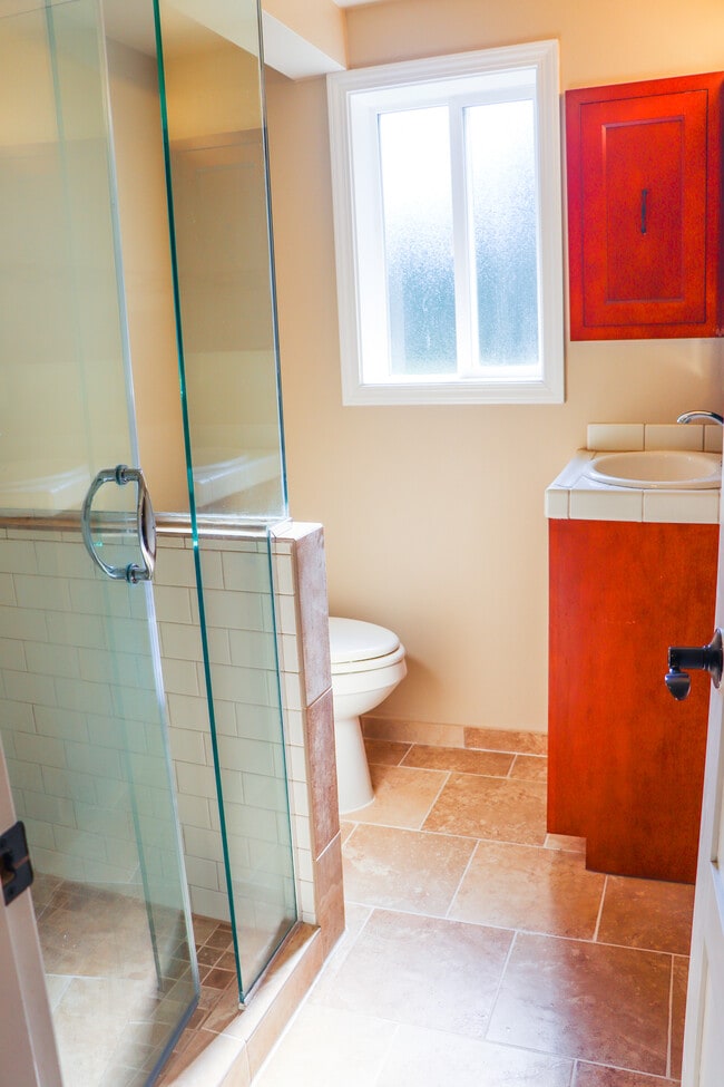 Bathroom - 20010 Marine View Dr SW Unit Garden