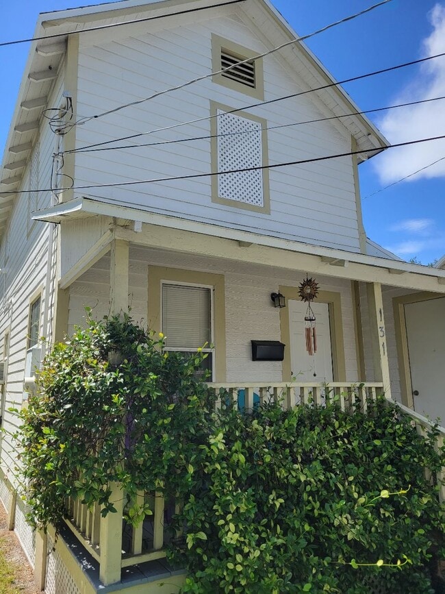 133 Cottage Ln