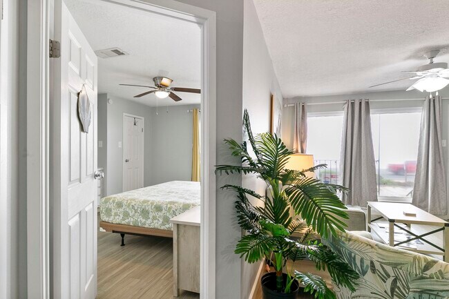 Photo - 7600 Seawall Blvd Unidad 115