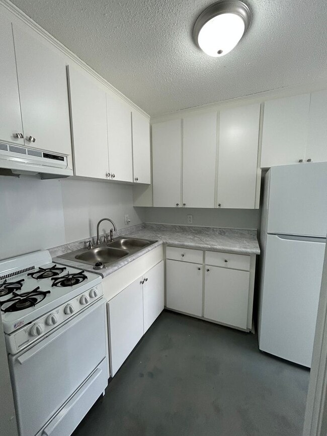 Photo - 210 E Parkway Dr Unit D