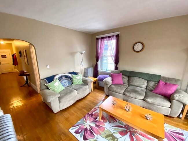 Building Photo - 16 Parkman St Unit #1