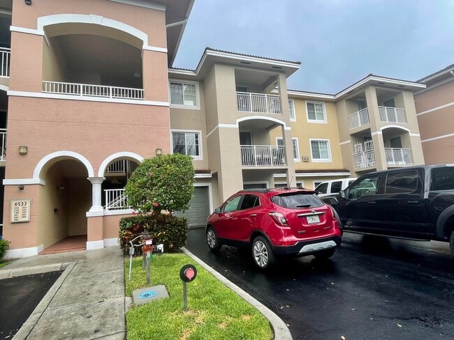 Building Photo - 6533 Emerald Dunes Dr Unit 107