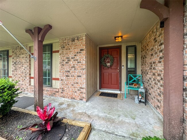 Photo - 2909 Laurelridge Dr