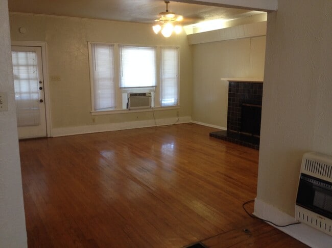 Building Photo - 117 E Norwood Ct Unit #1 Rental