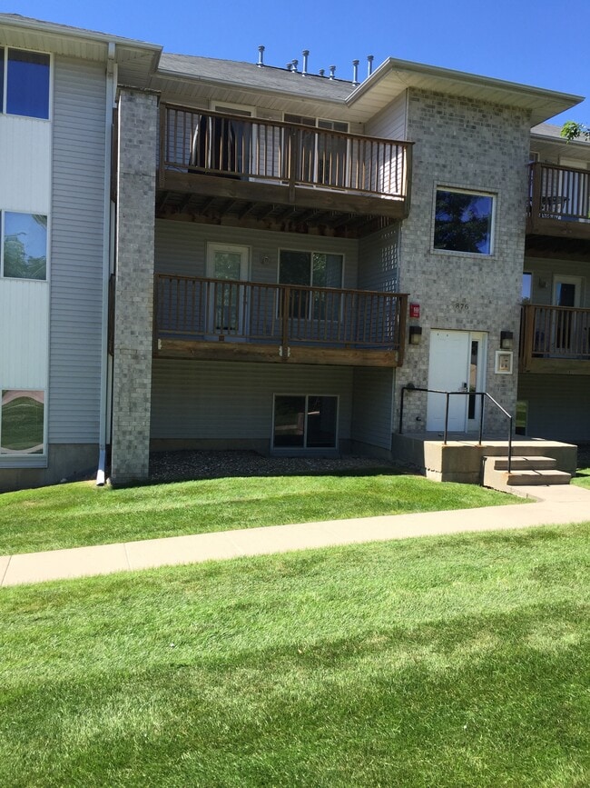 Photo - 876 Boston Way Unit 5