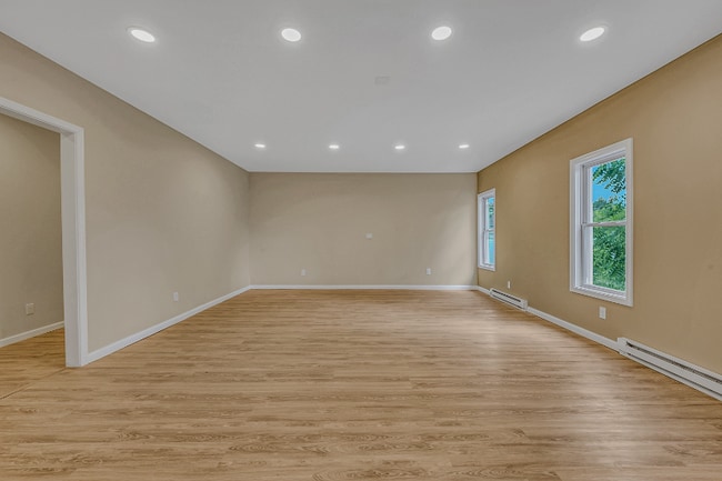 Photo - 267 Main St Unidad 4