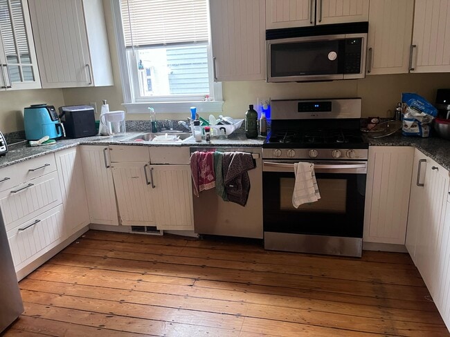 733 Parker St Unit 3B