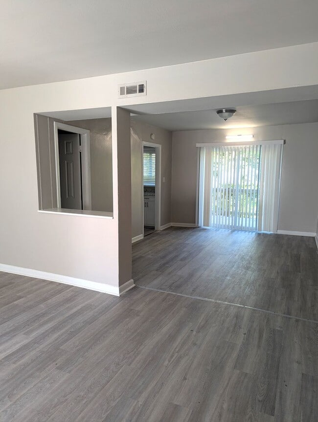 Photo - 243 Ridgewood Ave Unit Apartment 243