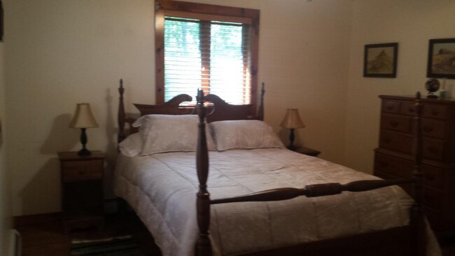 Photo - 401 Quarry Rd