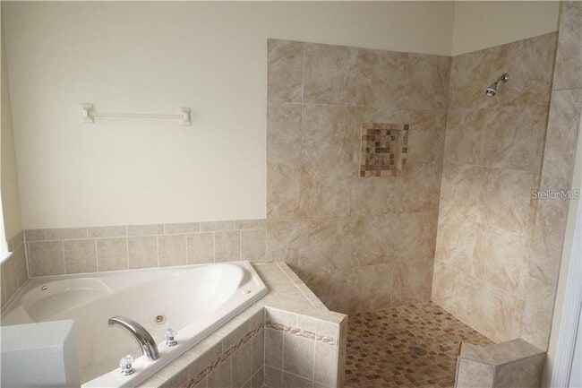 Photo - 839 Princeton Dr