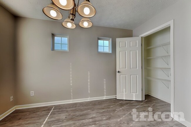 Photo - 166 Cobbler Cove Dr