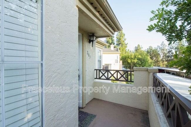Photo - 2023 Lakeridge Cir Unidad #203