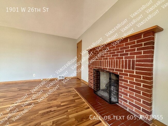 Photo - 1901 W 26th St