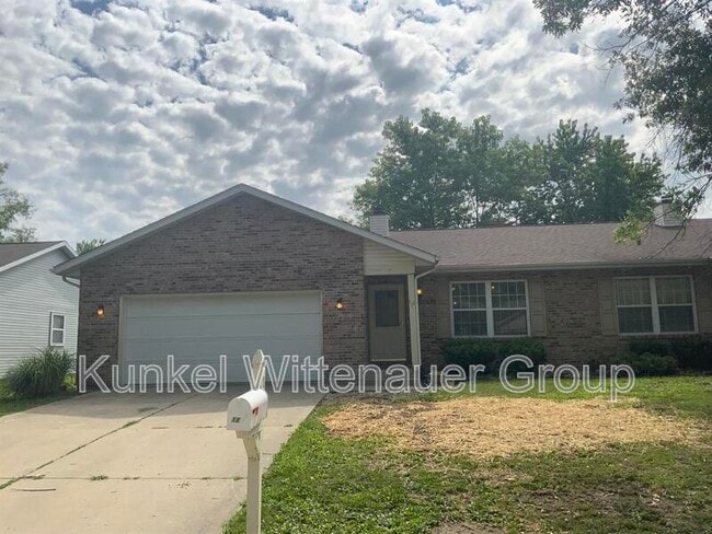 Photo - 111 Twin Oaks Dr House