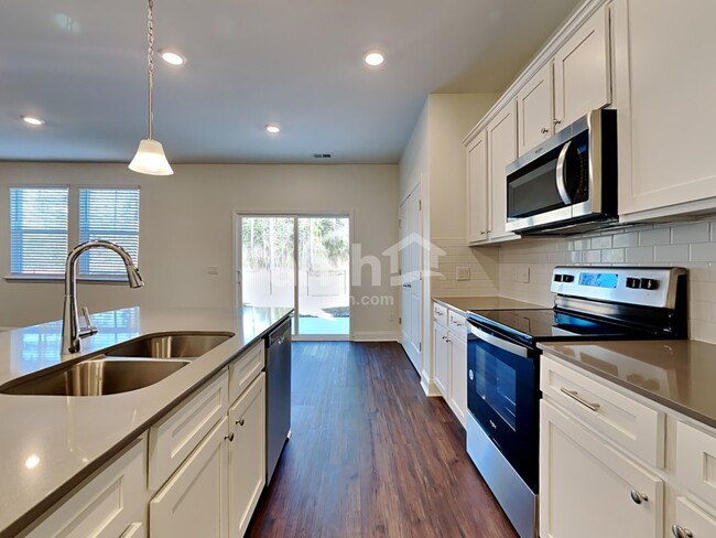 Photo - 127 Anthurium Dr