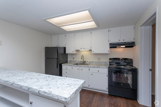 1BR, 1BA -