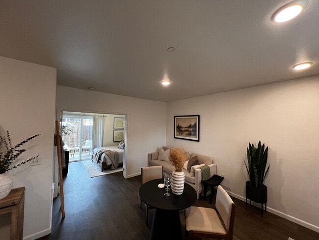 Photo - Pioneer Street Apartments Unit 2