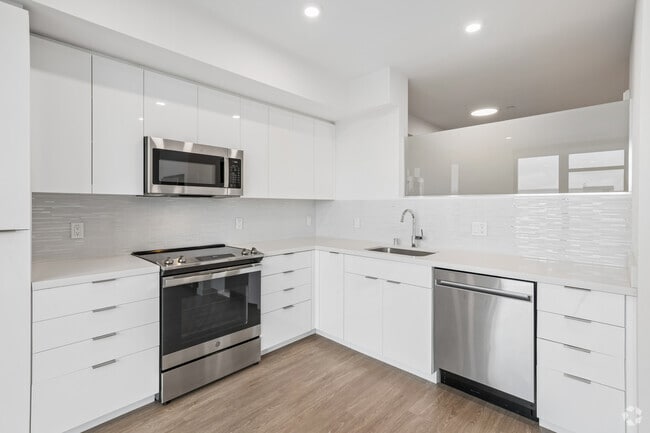 A2 - 1BR, 1BA - 615SF - Kitchen