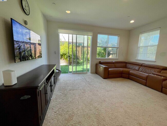 Photo - 312 Thurman Ave