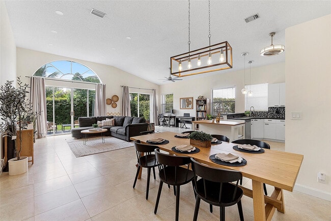 Photo - 10650 NW 48th St