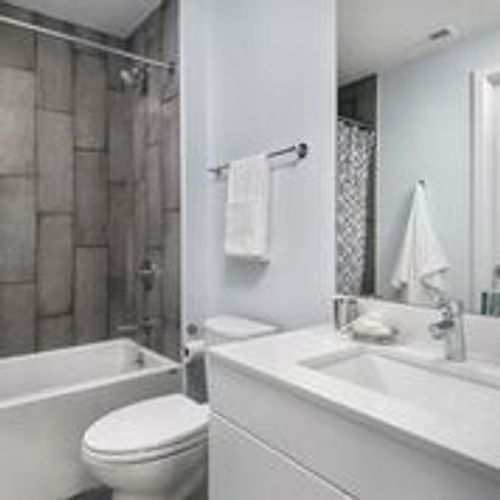 Photo - 1200 N Milwaukee Ave Unidad 706