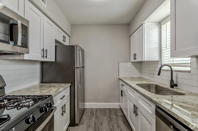 2BR, 2BA - 880 SF - Kitchen - The Wexler Rental