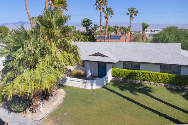 502 E Molino Rd