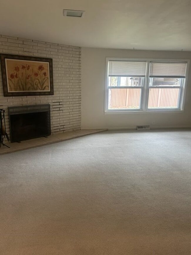 Photo - 3 Bedroom, 1 Bath home located in Glenwood Springs.