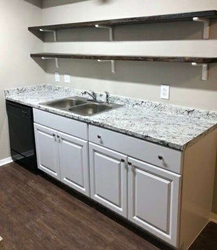 Building Photo - MB Country Meadow Apartments Unit 1