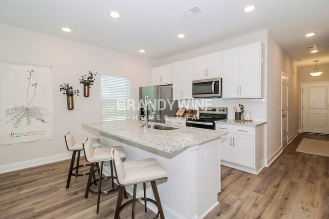 Photo - 1016 Wildflower Dr