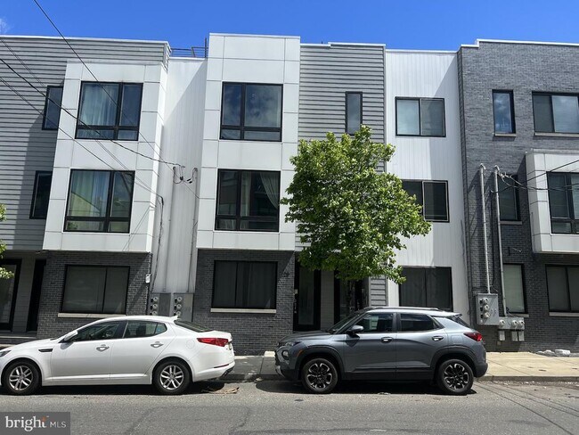 Photo - 1225 N 5th St Apartment Unit 1