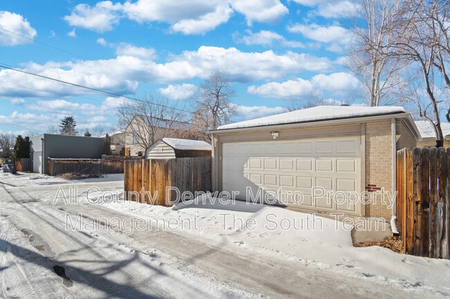 Photo - 2702 Meade St