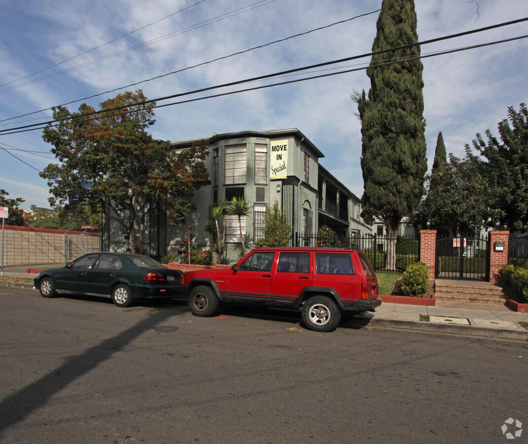 5405 - 5419 Fernwood ¡alejado - Fernwood