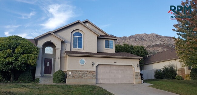 Building Photo - "Charming 4-Bed Oasis in North Ogden! Rental