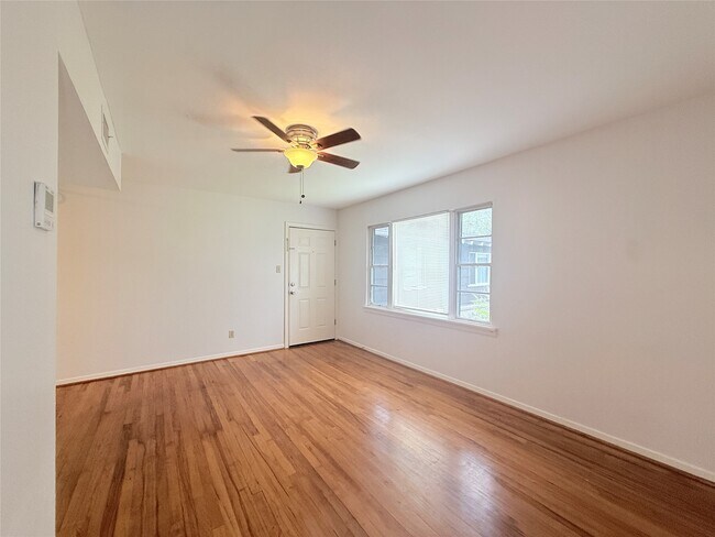 1316 Heights Blvd Unit 3