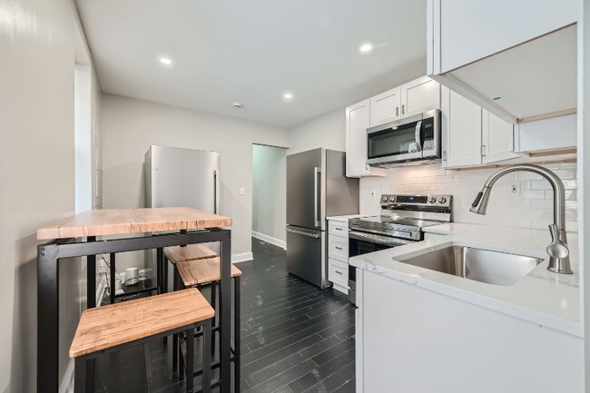 Photo - 1019 E Preston St Townhome