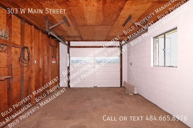 Photo - 303 W Main St