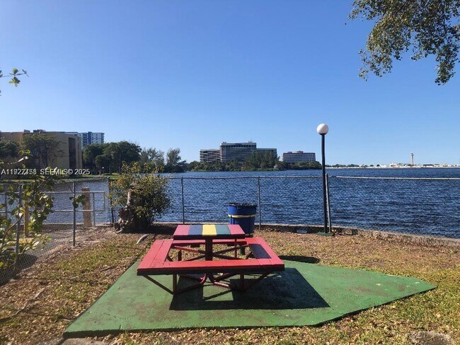 Photo - 4705 NW 7th St Unit 204-7