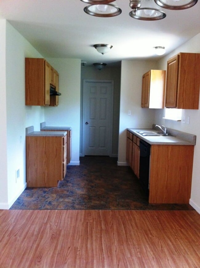 Photo - House for Rent Unit 132 Wildcat Ct