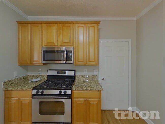 Photo - 111 Beaverbrook Ln