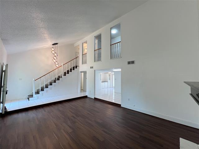 Photo - 2805 Meadow Park Dr