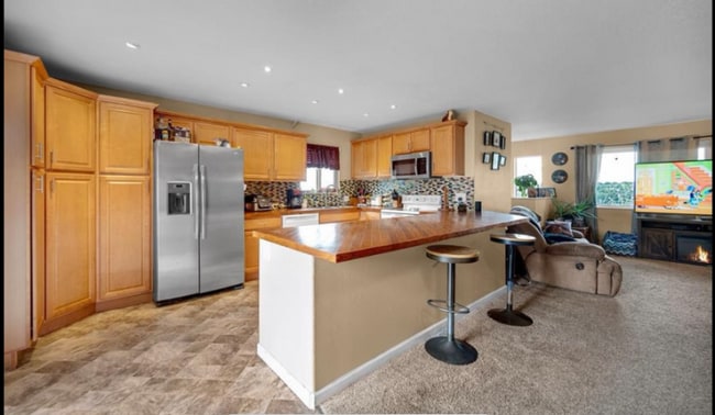 Photo - 2165 Broadmoor Rd Cir