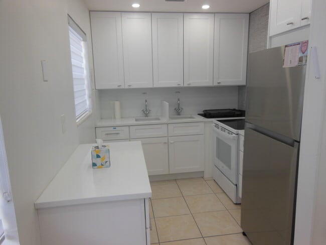 156 Andover F Unidad 156