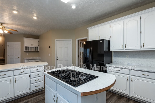 Photo - 3213 Southridge