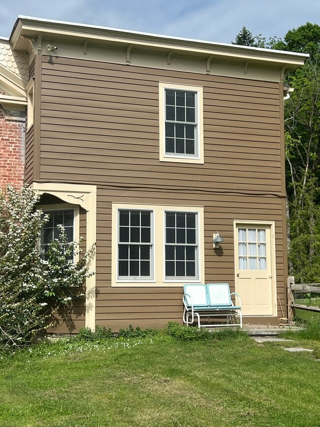Building Photo - 118 County Route 59 Unit Apt. A
