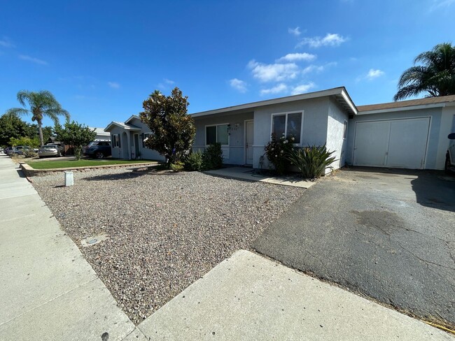 Building Photo - 2BR/1BA Duplex in Oceanside! Pet Friendly!... Rental