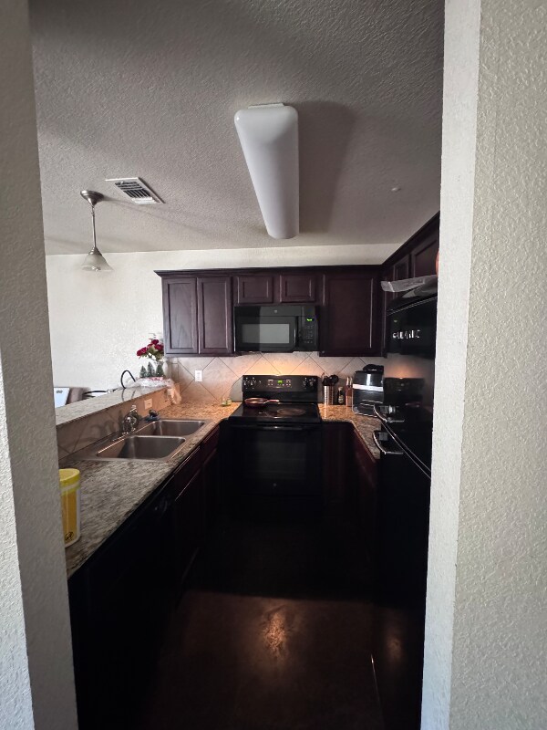 Photo - 1718 risen Unit A